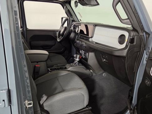 New 2026 Jeep Gladiator Sport image 32