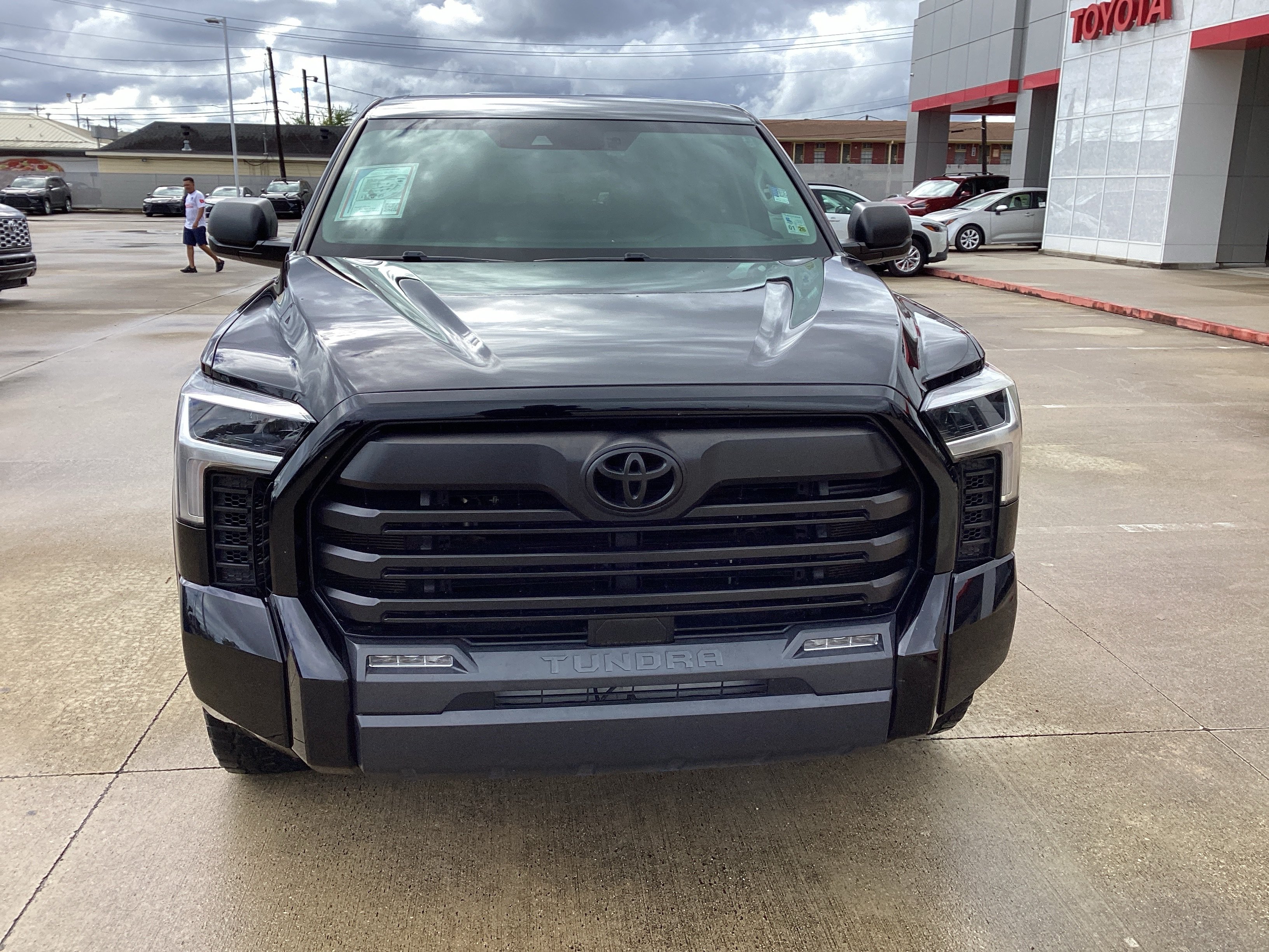 Used 2023 Toyota Tundra SR5 AWD/4WD image 2
