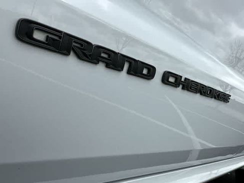 Certified 2018 Jeep Grand Cherokee High Altitude AWD/4WD image 11
