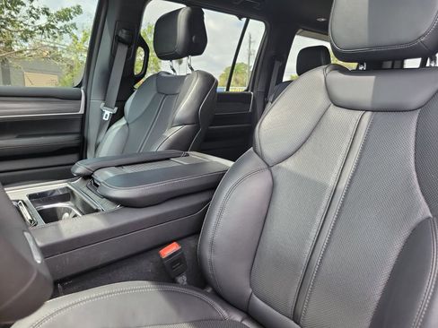 New 2024 Jeep Wagoneer Series II w/ Convenience Group I image 23