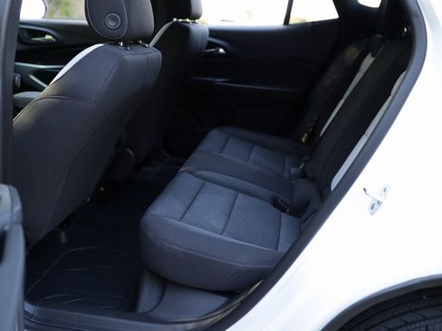 New 2025 Chevrolet Trax RS w/ Sunroof Package image 23