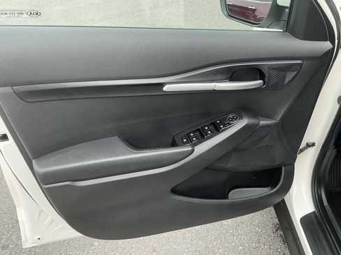 Certified 2021 Kia Seltos LX AWD/4WD image 13