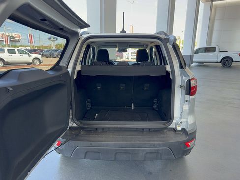 Used 2020 Ford EcoSport SE w/ SE Convenience Package image 8