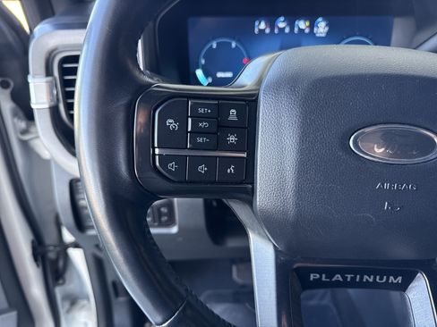 Used 2025 Ford F350 Platinum AWD/4WD image 18