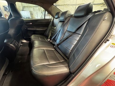 Used 2015 Toyota Camry XLE FWD image 12
