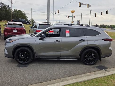 New 2026 Toyota Highlander XLE AWD/4WD image 4