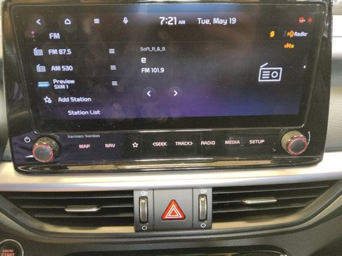 Used 2023 Kia Forte GT-Line w/ GT-Line Premium Package FWD image 25
