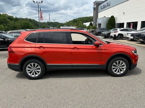 Used 2018 Volkswagen Tiguan SE AWD/4WD image 4