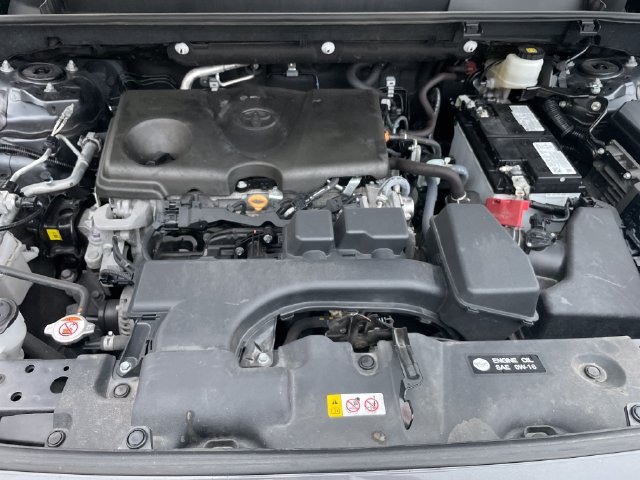 Used 2025 Toyota RAV4 LE AWD/4WD image 22