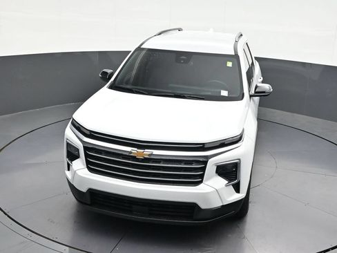 Used 2026 Chevrolet Traverse LT FWD image 23