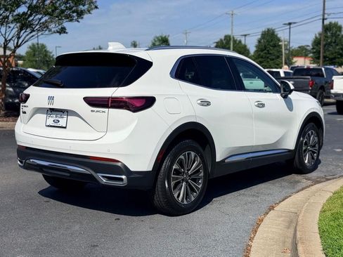 Used 2024 Buick Envision Preferred AWD/4WD image 9