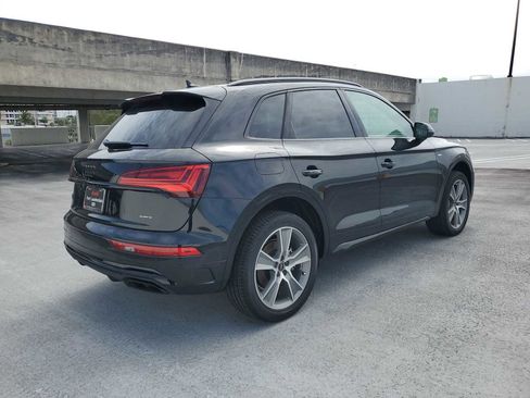 Certified 2025 Audi Q5 2.0T Premium w/ Convenience Plus Package image 6