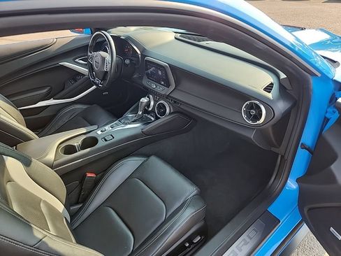 Certified 2023 Chevrolet Camaro SS RWD image 42