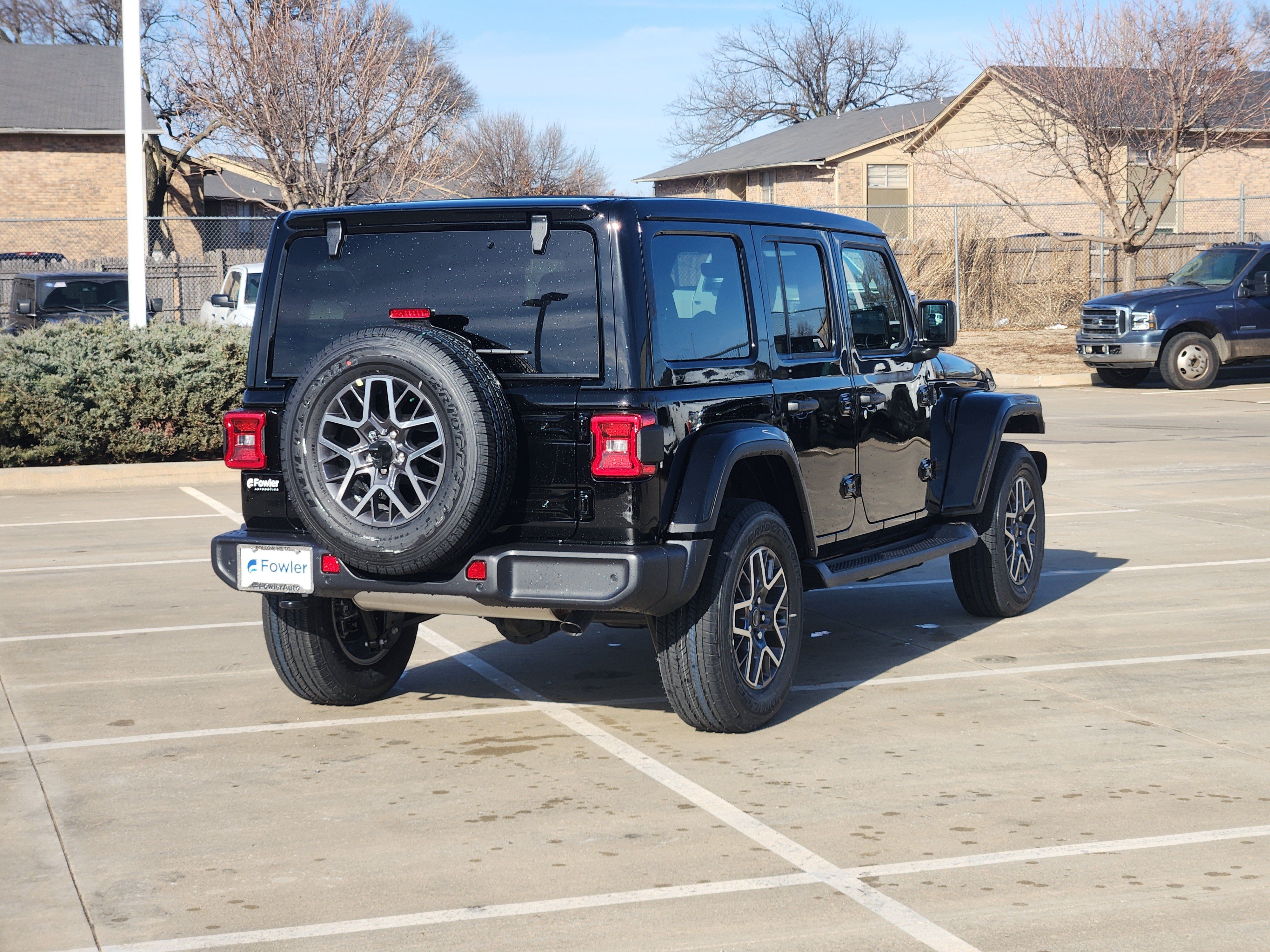 New 2026 Jeep Wrangler Unlimited Sahara AWD/4WD image 4