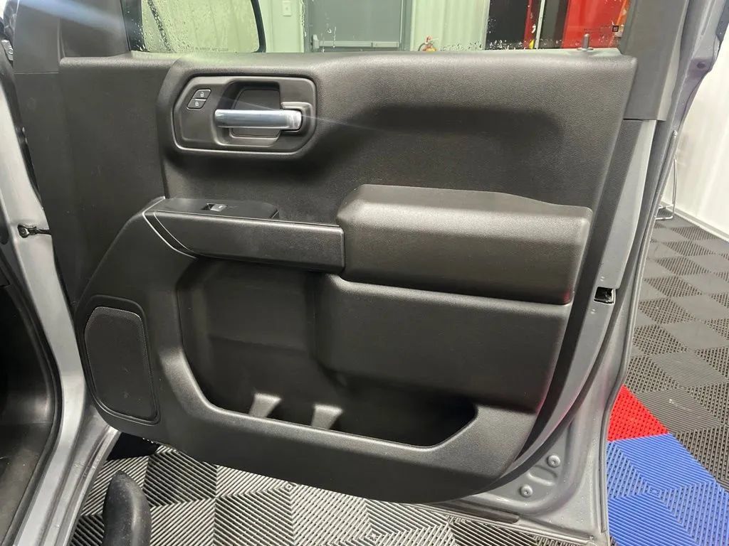 Used 2023 Chevrolet Silverado 1500 Custom w/ LPO, Dark Essentials Package AWD/4WD image 11