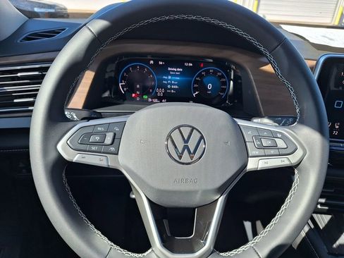 New 2026 Volkswagen Atlas SE image 17