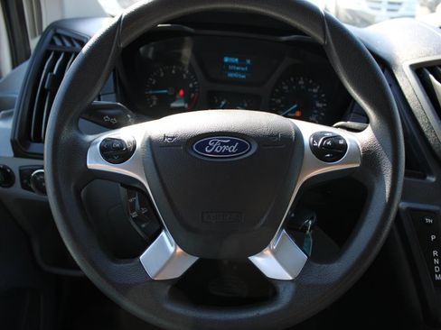 Used 2018 Ford Transit 150 130 Low Roof RWD image 9