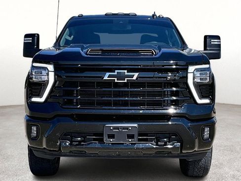 Used 2024 Chevrolet Silverado 2500 LT w/ Midnight Edition image 5