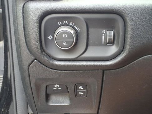 Used 2023 RAM 1500 Big Horn AWD/4WD image 10