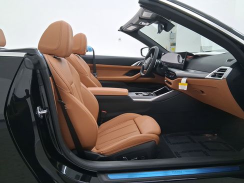 New 2026 BMW 430i Convertible w/ Convenience Package image 25