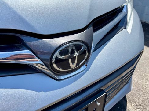 Used 2020 Toyota Sienna XLE FWD image 36