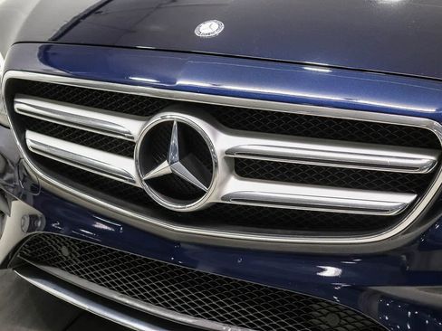 Used 2017 Mercedes-Benz E 300 image 8