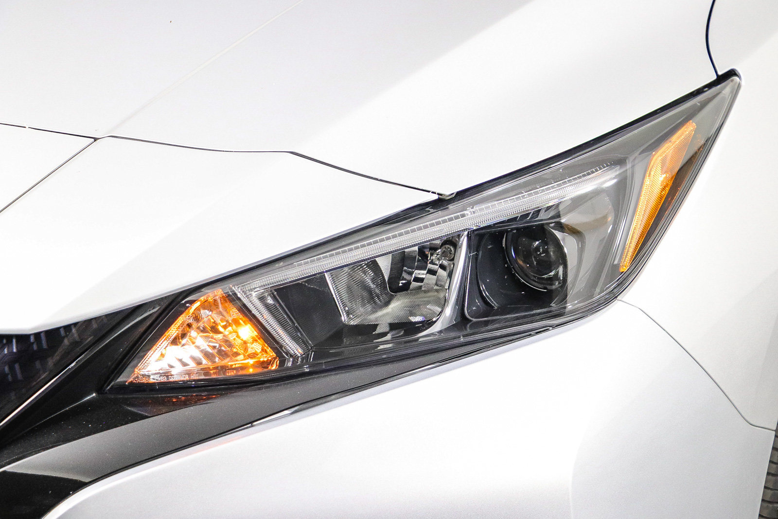 Used 2025 Nissan Leaf S FWD image 4
