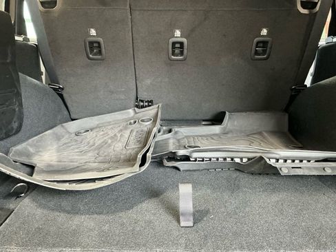 Used 2022 Jeep Wrangler Unlimited Sport image 27