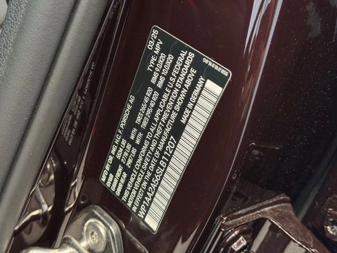 Used 2025 Porsche Macan image 29