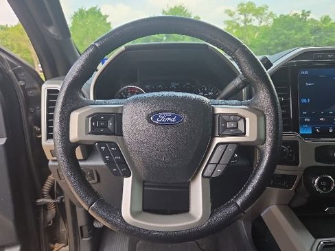 Used 2022 Ford F250 Lariat w/ Lariat Ultimate Package AWD/4WD image 10