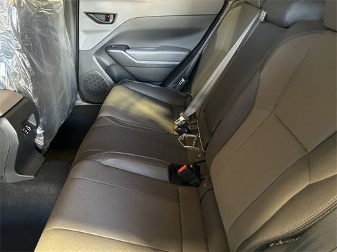 Used 2025 Subaru Crosstrek 2.0i Premium image 23