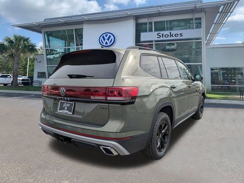 New 2026 Volkswagen Atlas Peak Edition image 4