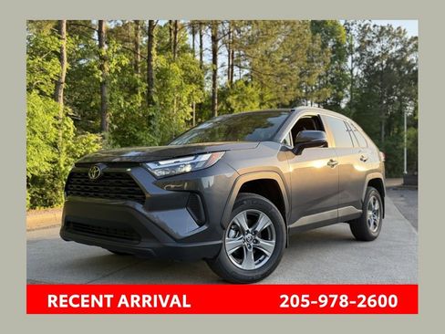 Used 2025 Toyota RAV4 XLE w/ Convenience Package image 1