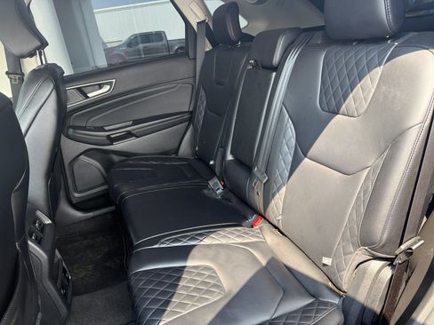 Used 2024 Ford Edge Titanium AWD/4WD image 23