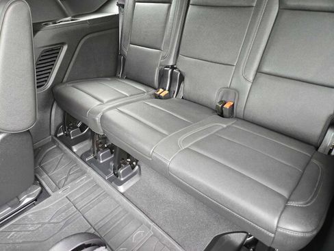 Certified 2024 Chevrolet Tahoe Z71 w/ Luxury Package AWD/4WD image 31