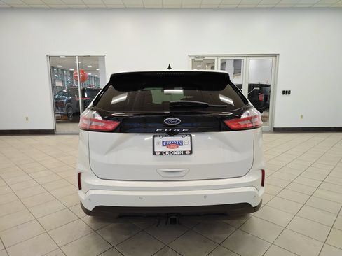 Used 2022 Ford Edge ST-Line w/ Class II Trailer Tow Package AWD/4WD image 4
