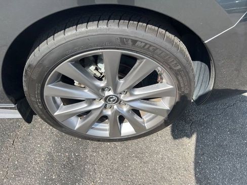 Used 2022 MAZDA MAZDA3 s FWD image 6
