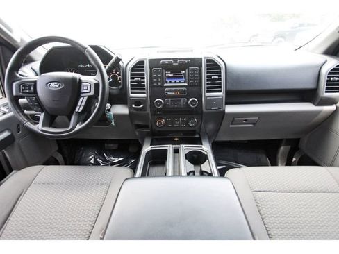 Used 2015 Ford F150 XLT w/ Equipment Group 301A Mid RWD image 8