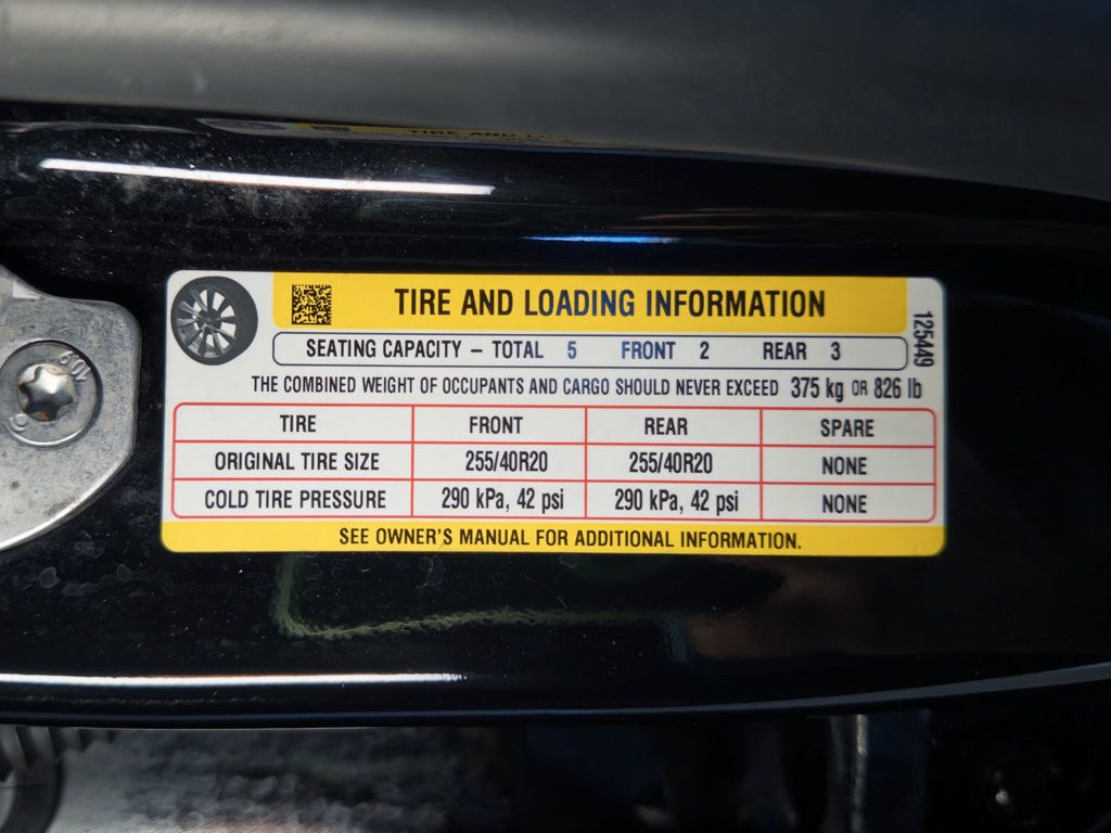 Used 2021 Tesla Model Y Long Range AWD/4WD image 29