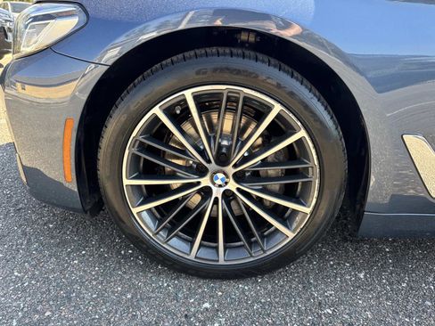 Used 2023 BMW 530i w/ Convenience Package image 10