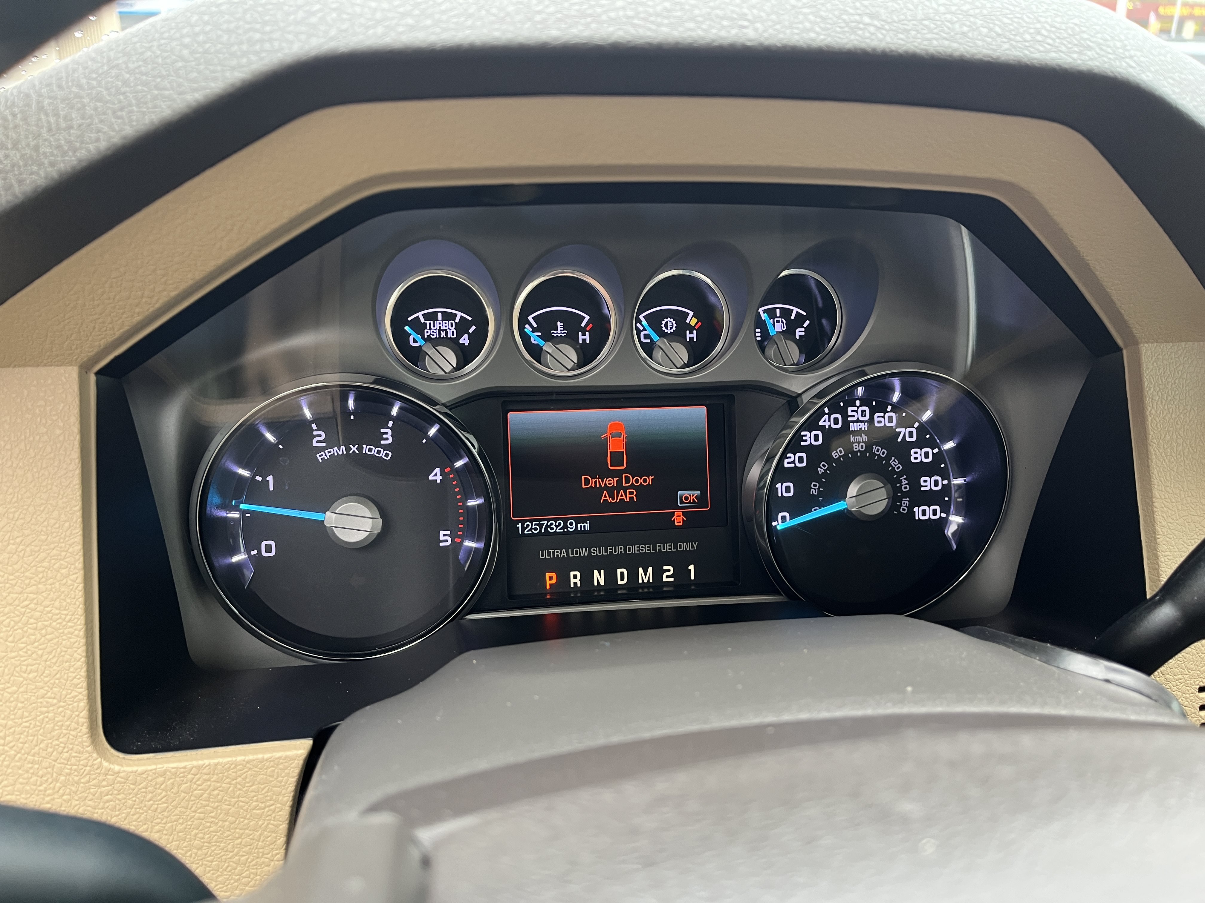 Used 2015 Ford F250 Lariat w/ Lariat Ultimate Package AWD/4WD image 9