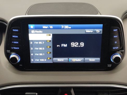 Used 2019 Hyundai Santa Fe FWD image 25