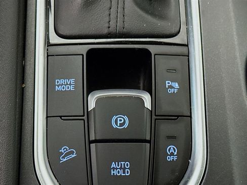 Used 2020 Hyundai Santa Fe SEL w/ Convenience Package image 10