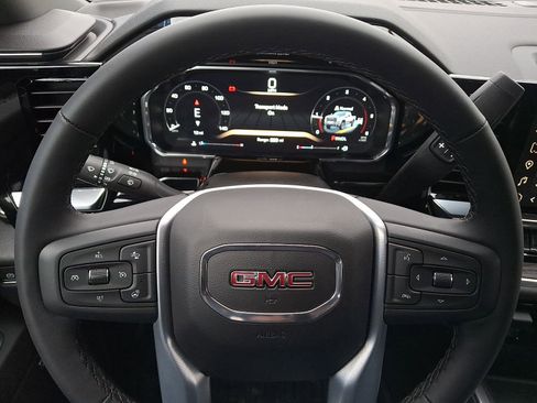 New 2026 GMC Sierra 2500 SLT w/ SLT Premium Package image 19