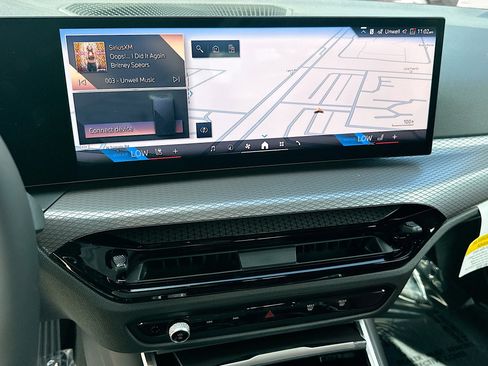 New 2026 BMW 330i Sedan w/ Premium Package image 10