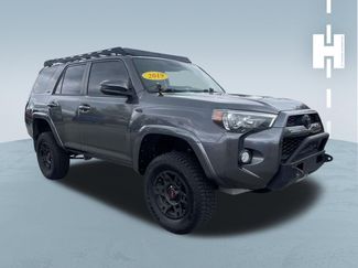 Used 2019 Toyota 4Runner SR5 AWD/4WD video 1