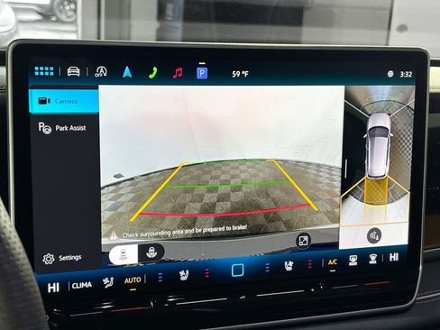 New 2026 Volkswagen Tiguan SEL R-Line image 17