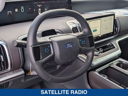 New 2026 Ford Expedition Platinum w/ Platinum Ultimate Package AWD/4WD image 27