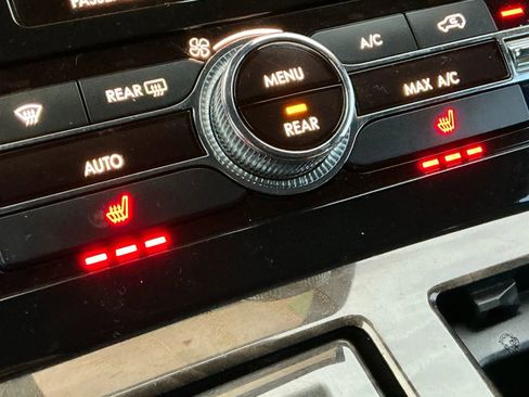 Used 2018 Lincoln Navigator Select w/ Technology Package image 30