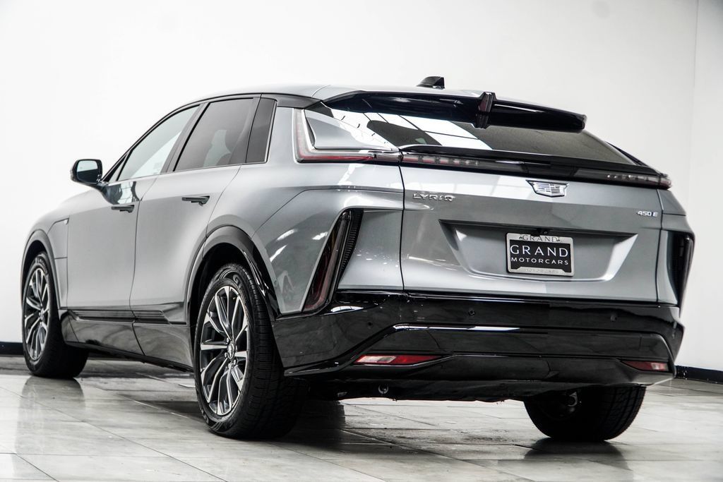 Used 2024 Cadillac Lyriq Sport RWD image 12